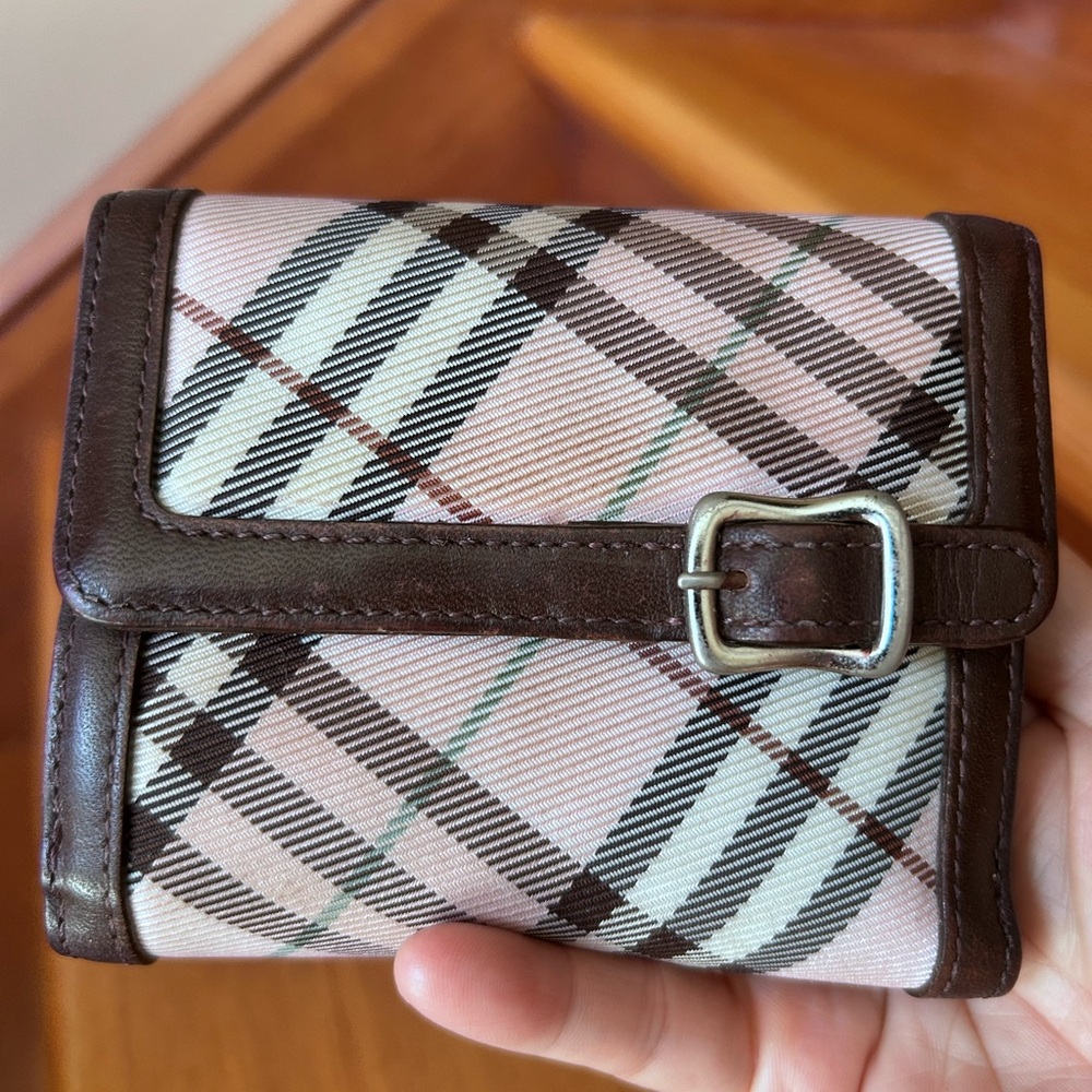 Classic Burberry Plaid compact Wallet with Brown Leather Trim